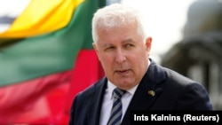 За даними міністра оборони країни Арвідаса Анушаускаса, загальна сума наданої Литвою Україні допомоги перевищила півмільярда євро