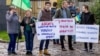 Пікетування активістами Генерального консульства Угорщини в Ужгороді, 13 жовтня 2017 року