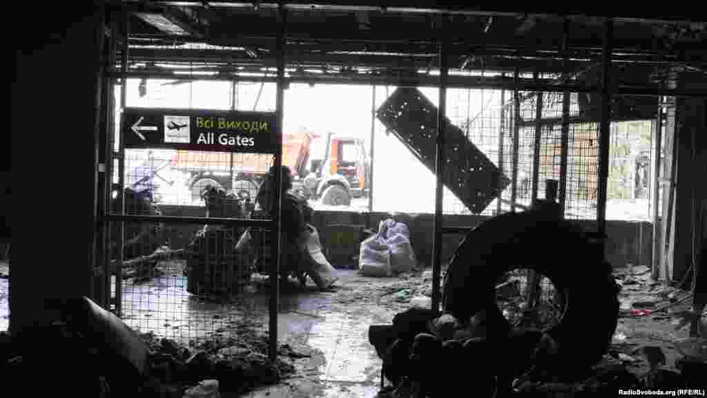 Всередині «нового» терміналу
