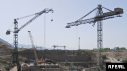 Строительство ГЭС "Камбарата-2", Кыргызстан, 2009 год.