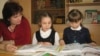 Татар теле укытучысы Рәсилә Габдрахманова укучылары белән