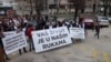Doktori u protestnoj šetnji za prava