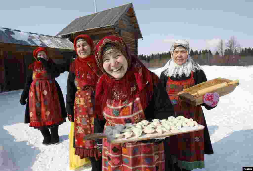 "Буранов апалары" аталып кеткен әйелдер 2012 жылғы байқауда ел ықыласына бөленген еді. Бірақ "апалардың" кейбірі биыл Қырымды қосып алған Кремльге өнер қайраткерлері жазған қолдау хатқа қосылды. 
