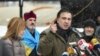 Міхеїл Саакашвілі перед будівлею парламенту в Києві, 6 грудня 2017 року