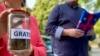 Performans "darovi za Alabara", Podgorica, 15. maja 2025.
