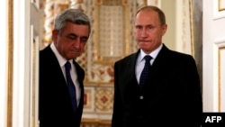 Վլադիմիր Պուտինի և Սերժ Սարգսյանի սեպտեմբերի 3-ի հանդիպումը Նովո-Օգարյովոյում, երբ Սարգսյանը հայտարարեց Մաքսային միությանը անդամակցելու Հայաստանի որոշման մասին