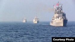 Розміщення додаткових кораблів буде для Росії особливим сигналом, який покаже, що США уважно стежать за тим, що відбувається на сході України, заявив представник Міністерства оборони США